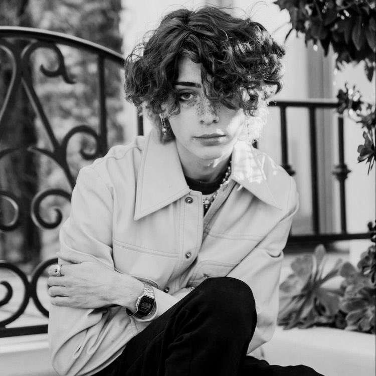 GLVRIOUS_'s tweet photo. ⠀ ⠀ ⠀ ⠀

            —༻ 𝓑𝐄𝐋𝐋𝐀𝐌𝐘𝓛𝐈𝐒𝐂𝐀𝐑𝐈𝐎
                     • • • 𝚏𝚛𝚒𝚎𝚗𝚍 ; 𝚓𝚞𝚜𝚝 𝚖𝚎𝚎𝚝 
                     𝚑𝚒𝚖, 𝚑𝚎 𝚒𝚜 𝚚𝚞𝚒𝚝𝚎 𝚊 𝚌𝚊𝚝𝚌𝚑

— @nuagenmousse ⠀ ⠀ ⠀ https://t.co/TWBOmRGrnW