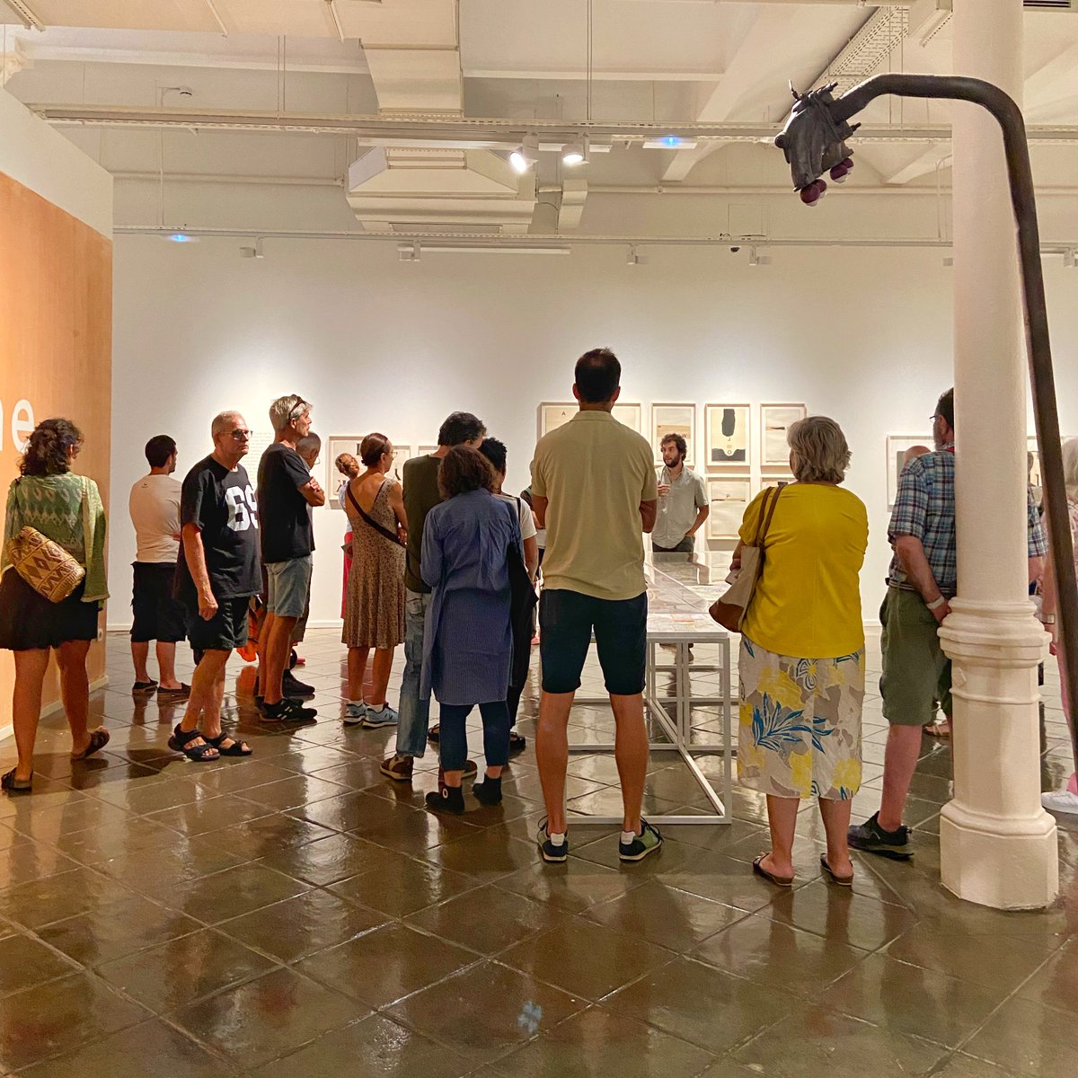 vilacasas's tweet photo. ⚡️#ActivitatsFVC
Als #EspaisVolart de #Barcelona hem gaudit d'una visita guiada de la mà del comissari #PauMinguet a l’exposició “Guillem Viladot. L’experimentació incessant”.
Gràcies a tothom per assistir-hi!
📍Visita l’exposició #GuillemViladot fins al 02/10. https://t.co/W7Sr9qDxyu
