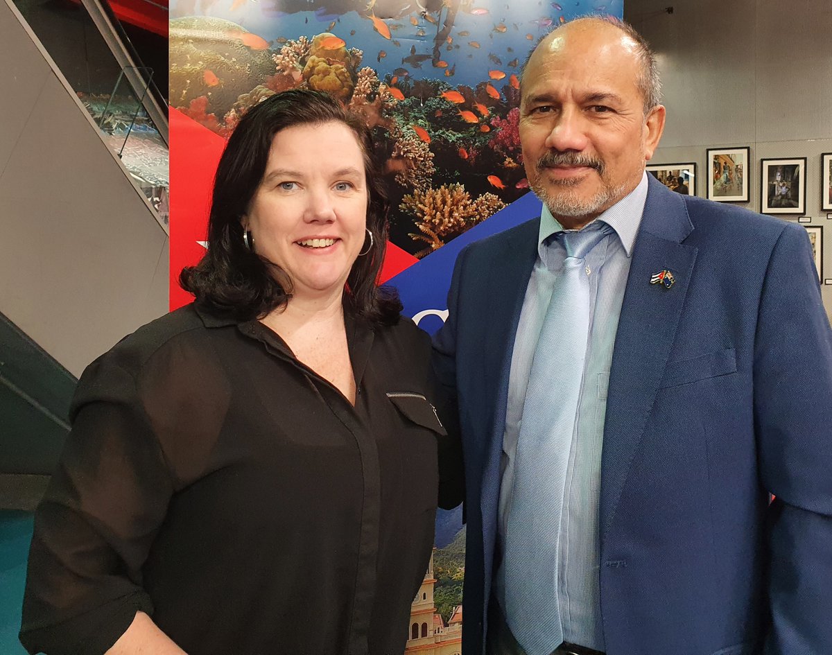 A pleasure to share with Dr. <a href="/sj_mclennan/">Dr. Sharon McLennan</a>, Senior Lecturer at Massey University. Sharon has extensively researched and published on the presence of #Cuba in the Pacific supporting health systems. #CubaEsSolidaridad