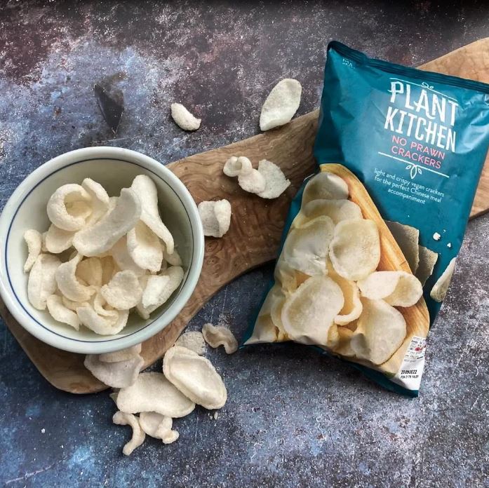 KingsgateRp's tweet photo. This is not a drill!!
@marksandspencer have just launched brand-new vegan Plant Kitchen Prawn Crackers! ๐
Complete Chinese game changer. Tag your vegan buddies in the comments ๐๐ป
#marksandspencer #vegan #veganprawncrackers #prawncrackers #chinese #plantkitchen https://t.co/oV3XM6yBSL