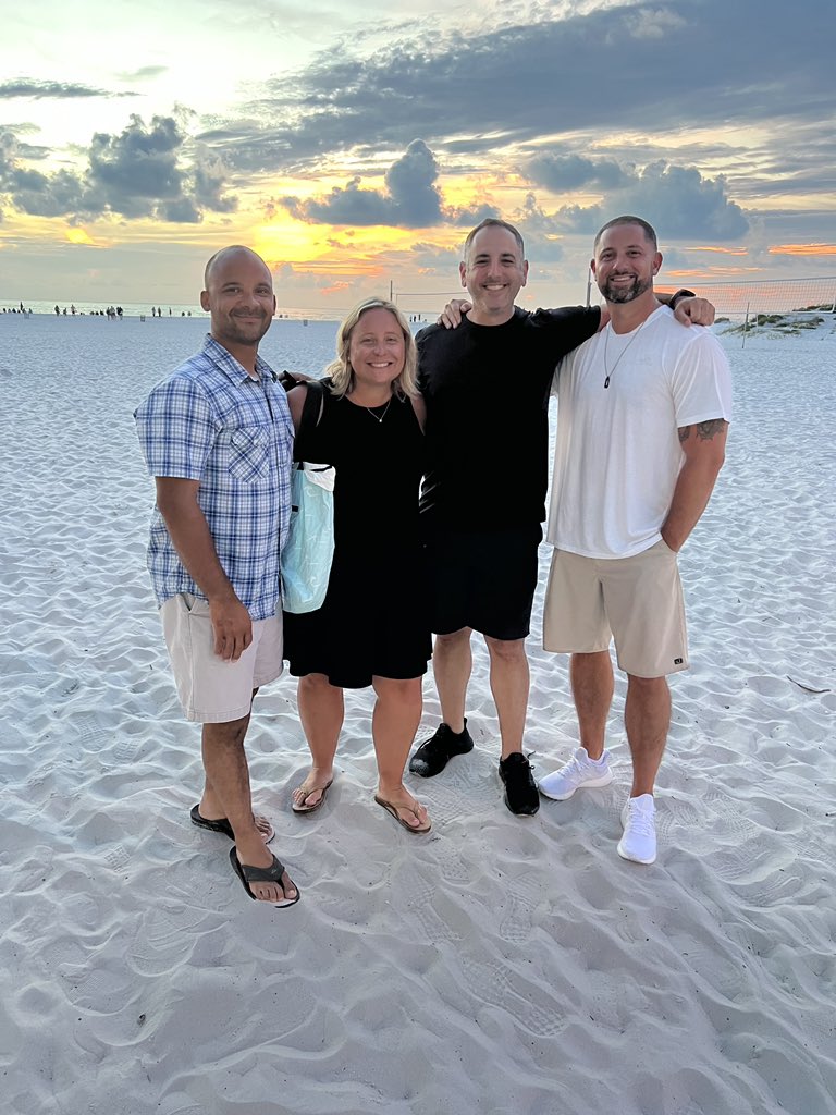 OCmdCommMom's tweet photo. Finally home &amp; settled after another amazing @nioa conference! I’m so thankful for this organization, the friendships &amp; the knowledge shared each year! Already counting down to Nashville in 23’ #nioa2022 Special thanks to the Board for their hard work &amp; cookies 🍪 😉 https://t.co/ANF1ZoING0