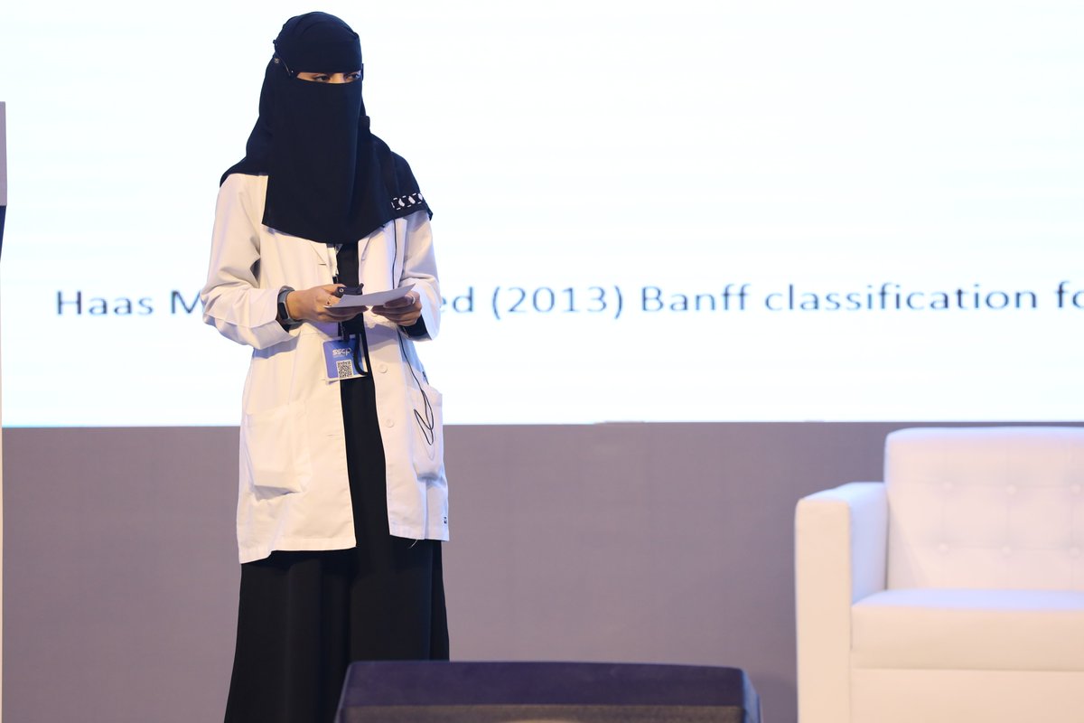 SSCP_KSA's tweet photo. Now with Dr. Fatimah Alzahrani's case presentation titled "It’s All About the Balance: a Closer Look into the Options of Treating Acute Antibody Mediated Rejection Post Kidney Transplant"

 #SSCP22 https://t.co/uLhz5Z6fF9