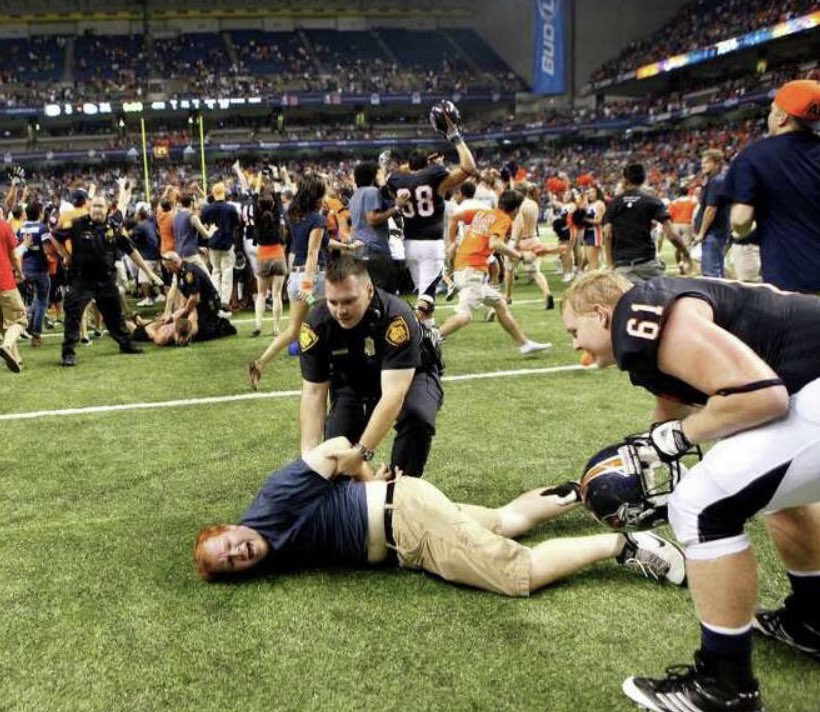 MakeMeMeep's tweet photo. UTSA football was birthed today 11 years ago to the day…never forget. https://t.co/xJC8lKm1pa