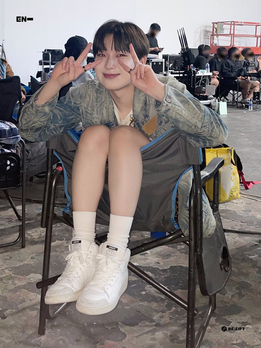 mifforsun's tweet photo. 떤부리또 vs 떤모자 https://t.co/a2fY5eKvZW