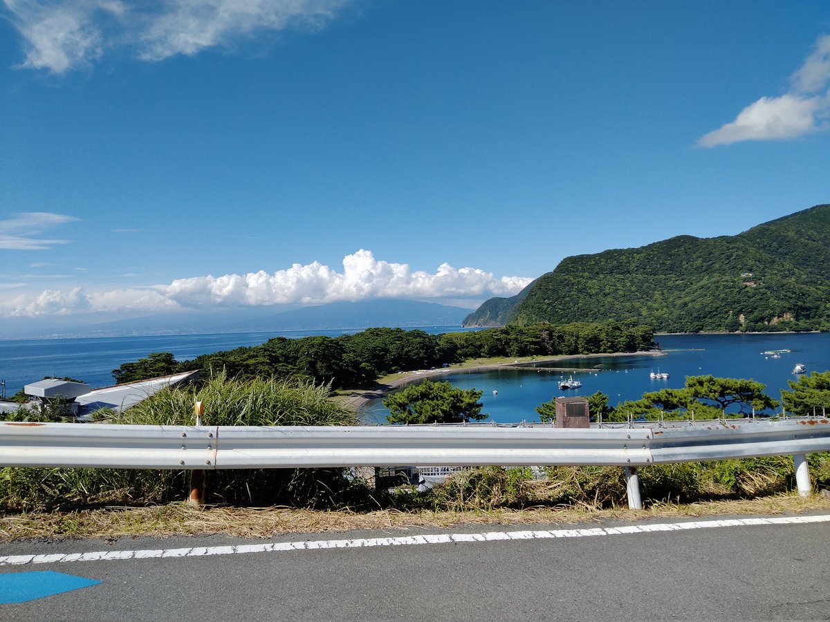 izucycling's tweet photo. 最高のサイクリング日和でした☀
皆様ありがとうございます^^

#いいね伊豆 #西伊豆 #戸田サイクリングツアー https://t.co/JDihz2D57k