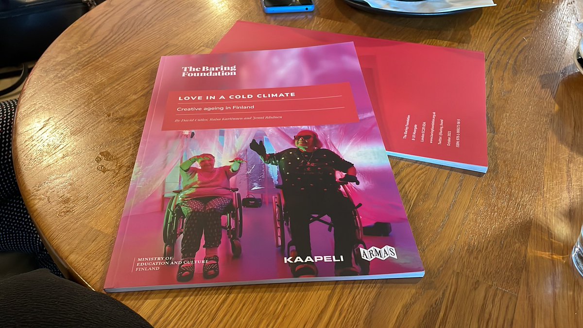 Siponkoski's tweet photo. Eka kiertue alkaa! #Kulttuurinenvanhustyö  kiinnostaa kansainvälisesti Dublin, Edinburgh, Cardiff, Lontoo tällä viikolla https://t.co/jpg14YrDpT