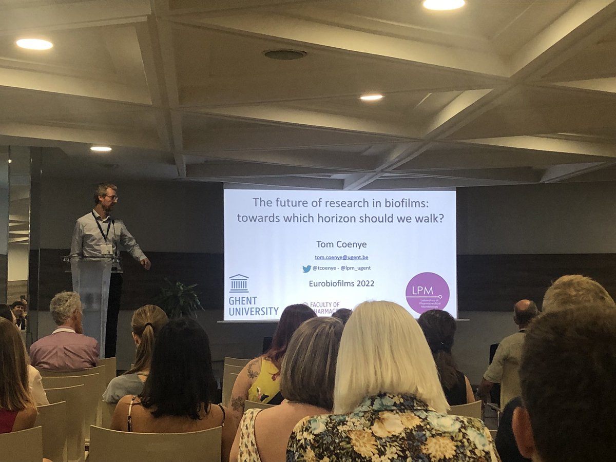 Closing lecture <a href="/EBF2022/">Eurobiofilms2022</a> by @tcoenye on the future of biofilm research, highlighting the need for better, more representative models to study biofilm susceptibility 💊🦠#EBF2022