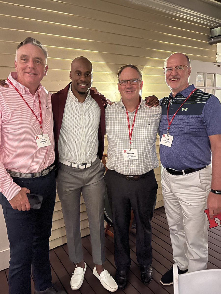 tucksh4's tweet image. Great night in Boston! Two events + Two locations = @R_Fund and @RUAthletics are cranking up the dial! It’s go time #RUnation to #AdvanceRutgers Special thanks to the Brown’s for the warm hospitality, the FB brotherhood @McCourtyTwins @KevinMalast @C_Quaye @marcobatt81 and fans!