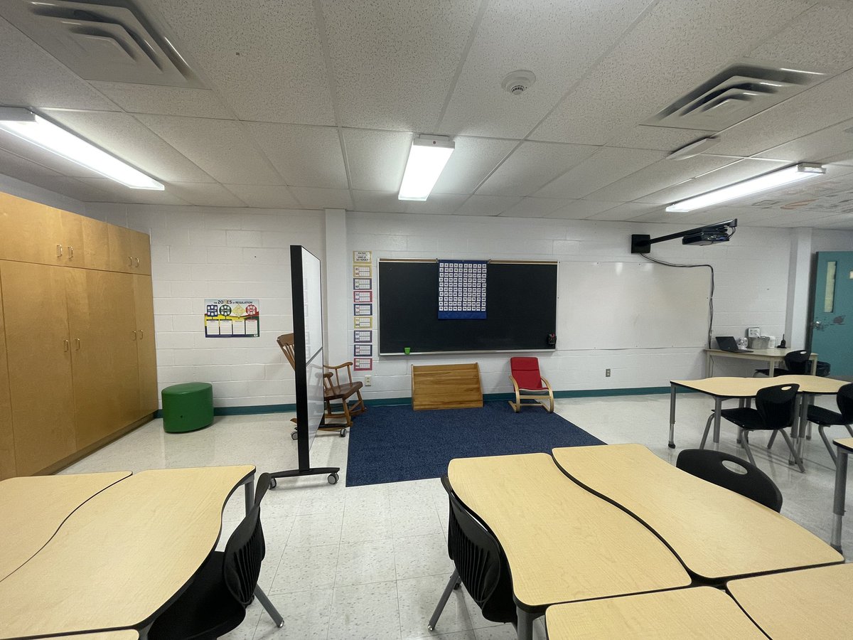 Lindsay Pinch tweet media