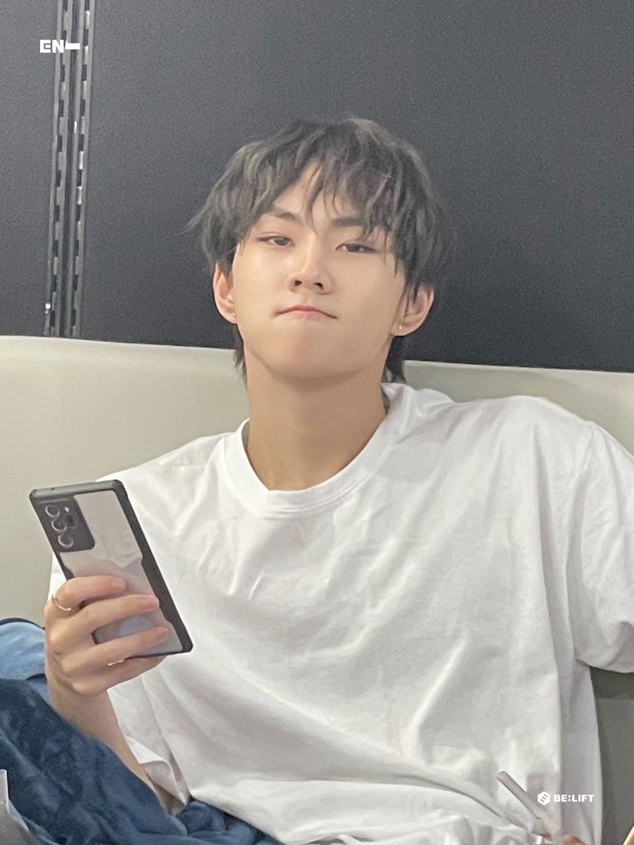 :แอบถ่ายลงไอจีอีกแล้วหรอไง ไม่บอกดีๆจะได้เก็ก