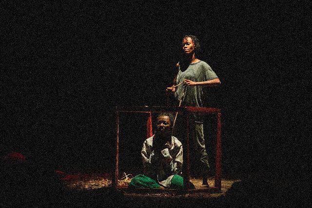 LycaLinca's tweet photo. Création du spectacle « Invisible en  pleine lumière » une commande de OIM pour la journée internationale de la traite humaine. https://t.co/kRaYJnTPVK