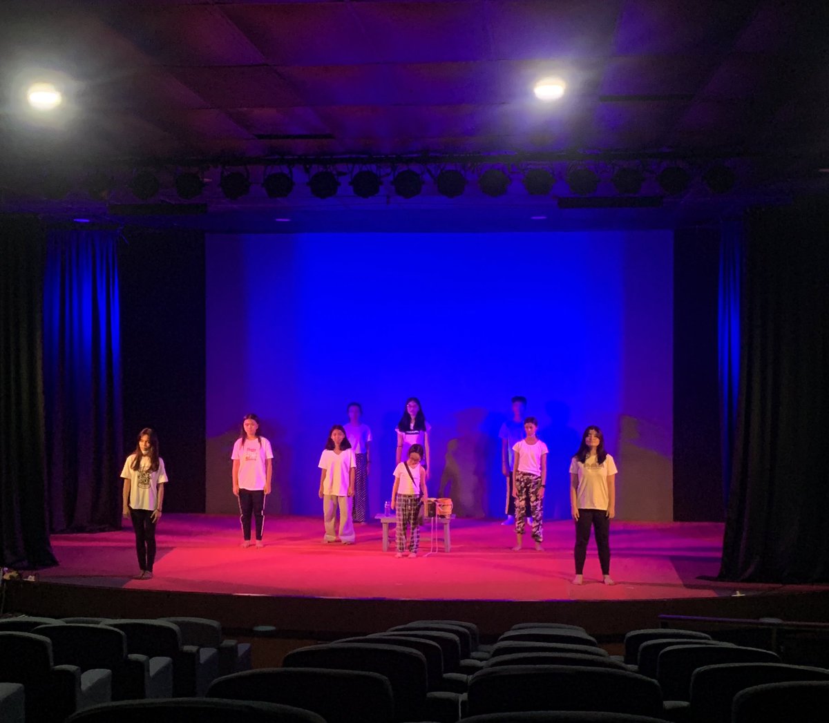 melvin_waje's tweet photo. Hinatak kaming muli, bukas na raw ang tanghalan. ✨
#Kanlungan #BulSUEntablado #entablado #theatre https://t.co/BLInNeH8YI