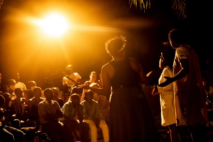 LycaLinca's tweet photo. Création du spectacle "Même pas mort" de l'auteru Jean Pierre Martinez dans une mise en scène de Laly Benita Niyonzima https://t.co/P3KoAyw9ue