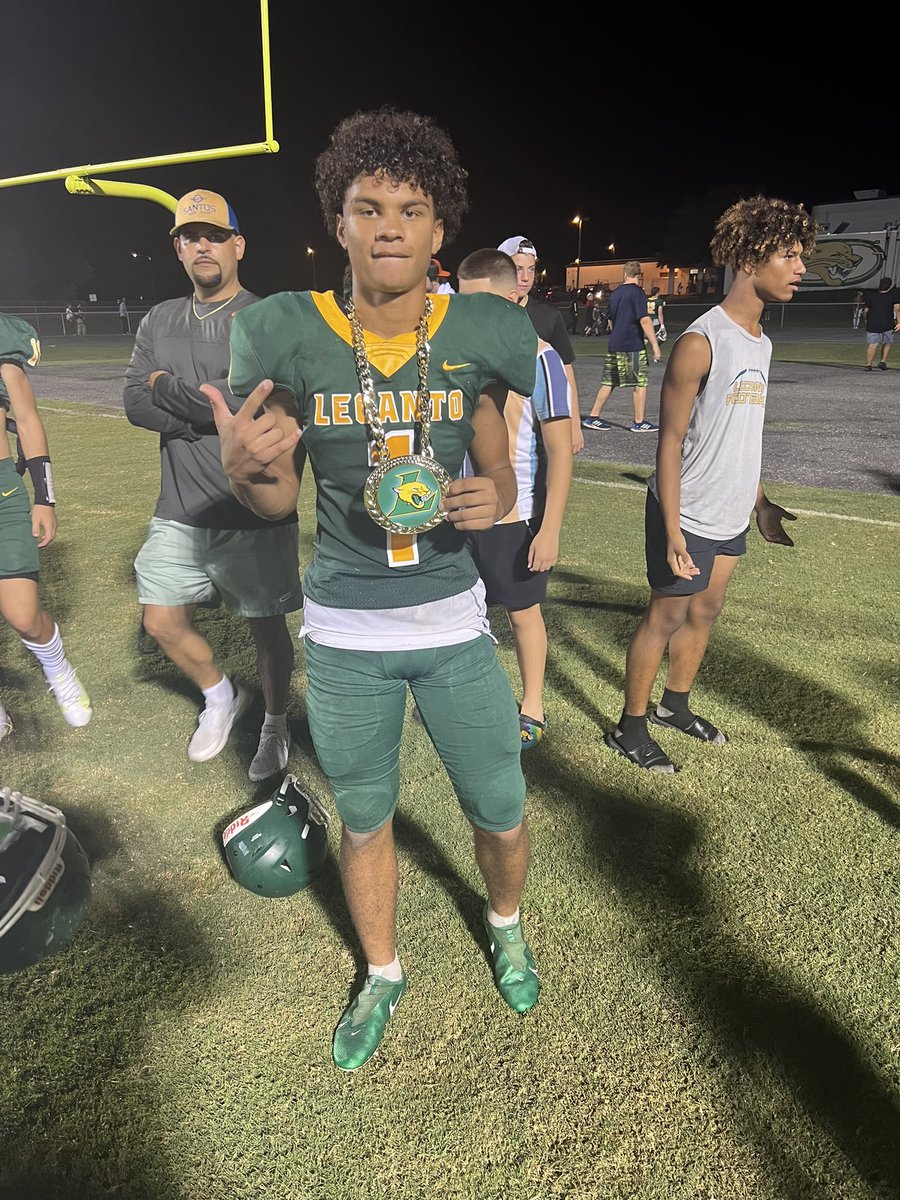 Coach Denzel tweet media