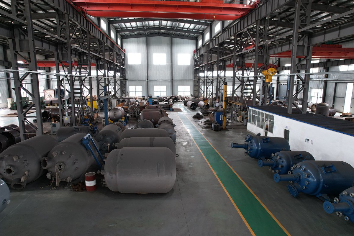 HXCHEM_GROUP's tweet image. Hi,we are a reactor manufacturer from China,we can customize the product as your own demands.If you have any interests in reactors from lab to industry scale,feel free to contact us!Web:huixinchem.cn  #reactormanufacturer #chemicalreactor