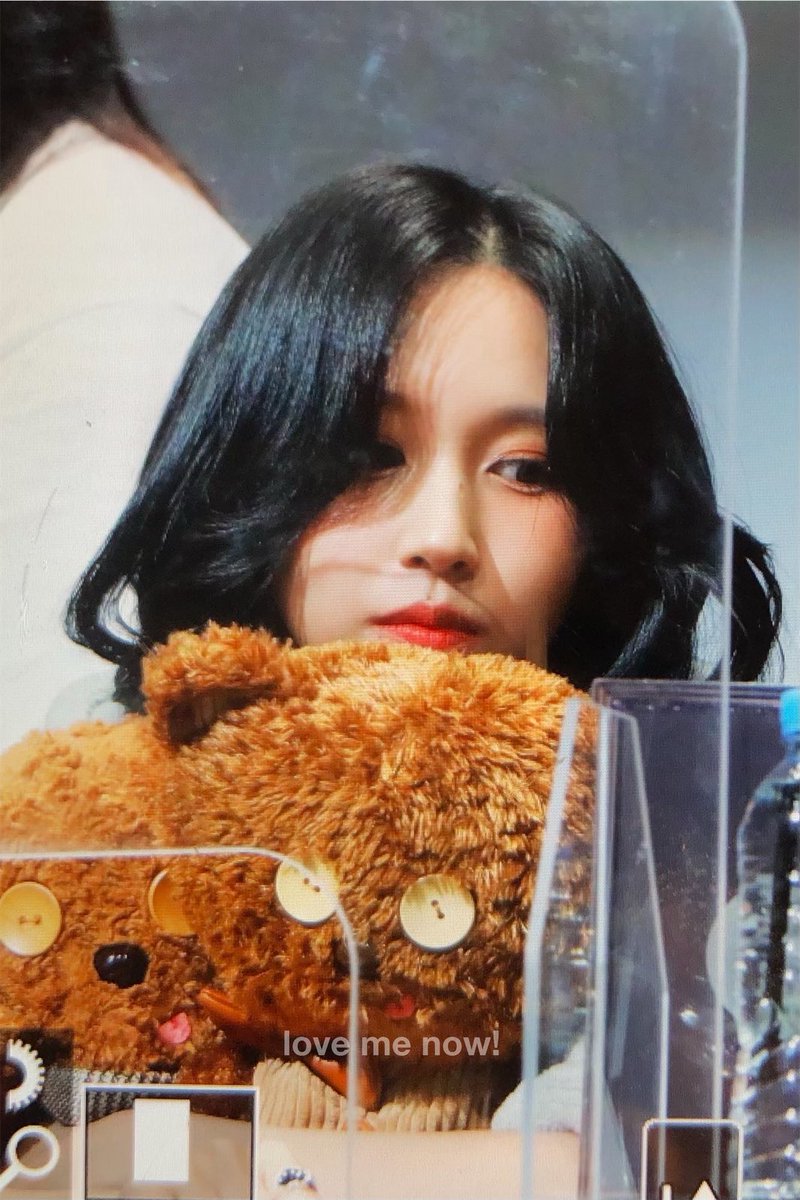 lovemenow_324's tweet photo. 220903 너무 귀여워....🧸
#twice #트와이스 #mina #미나 #ミナ https://t.co/m6d4vA3brV