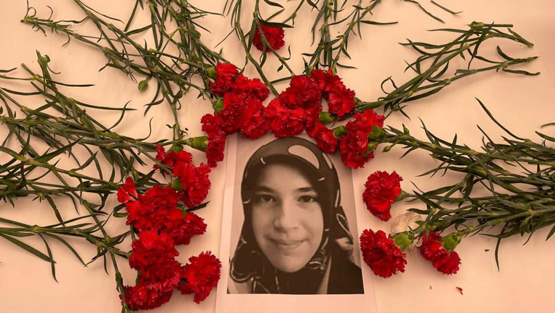 Rumeysa artık arkadaşların ayda en fazla 8 nöbet tutacak, nöbet ertesi izinli olacak.

Seni unutmadık,yattığın yer seni incitmesin, hatırana saygıyla 🙏