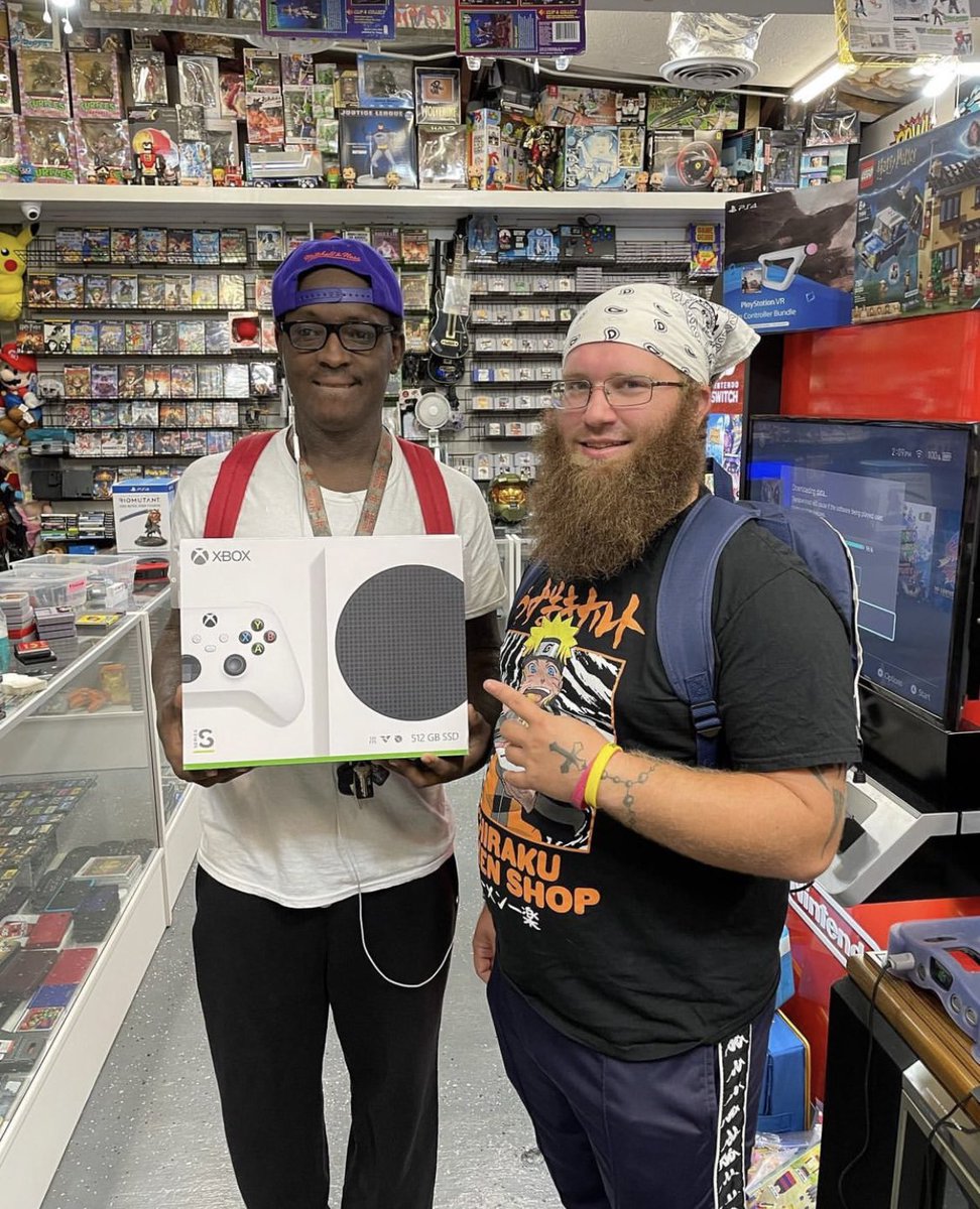 Gemgadget's tweet photo. Jamal trade it up from a PS4 to an Xbox series S. We have all the new video game systems available. You can buy them straight up, trade up and pay the difference or do a layaway.
Let us know.
#ps5 #xbox #gpu #pcgamer #gamer #Madden23 https://t.co/vaPUGoKYUv