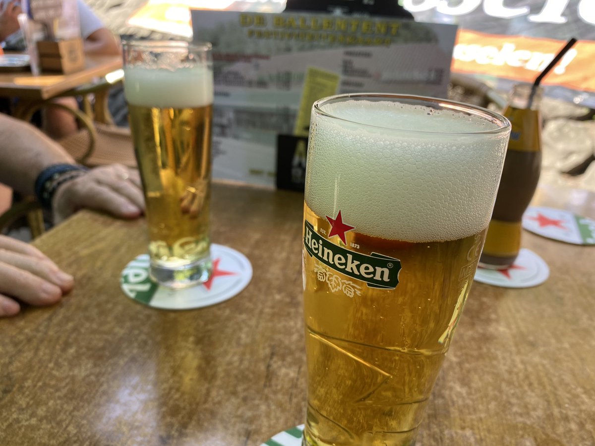 jannybloemendal's tweet photo. Bierrrrrrrr #zoheet https://t.co/ZNi2l8VS8O