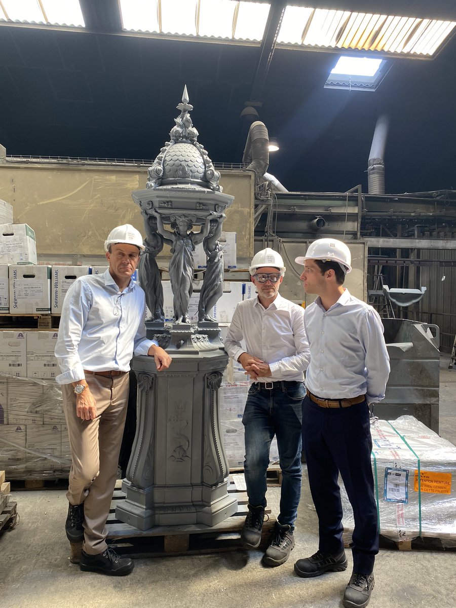 fxdoat's tweet photo. @Anne_Hidalgo @MA_Jamet , nous avons vérifié avec @egregoire et @quentinbriereFR :  les candélabres de l’ @AvChampsElysees arrivent bientôt! Bravo @ghm_eclatec, fleuron de la fonderie d’art en France! @Comitechamps @SaintDizierFR #mobilierurbain #parisvitrinedesaintdizier https://t.co/cDqwvmECwj