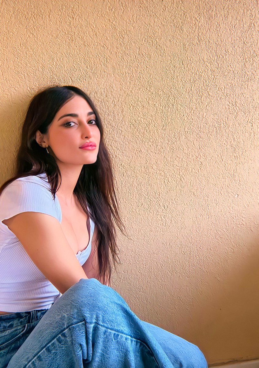 Melike İpek Yalova Pics (@melikeipekypics) on Twitter photo 