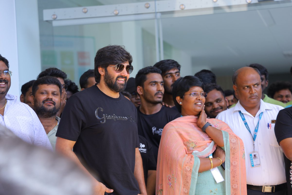 KPRIETonline's tweet photo. Welcome to KPR Institute of Engineering and Technology @arya_offl #CaptainParade in KPRIET!
It was a great pleasure in welcoming actor Arya to KPRIET
#technology #health #engineering #happiness #mentalhealth #students #biodiversity #captain #arya #kpriet #coimbatore #captaionArya https://t.co/JLd9Jy85Lj
