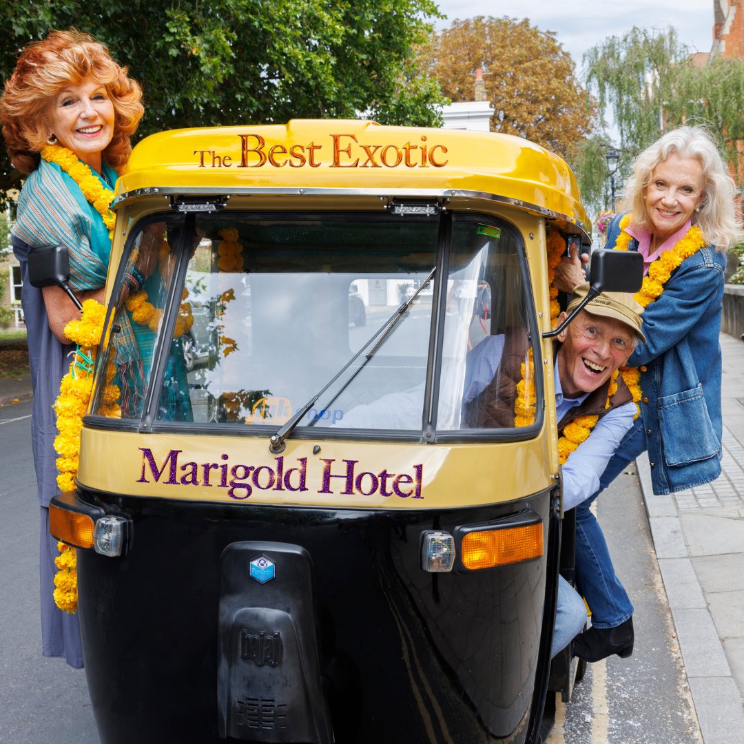 MarigoldShowUk's tweet image. Our cast have landed in Richmond in style!🛺 The countdown until opening night is on… 2 DAYS TO GO!! ☀ #MarigoldShow