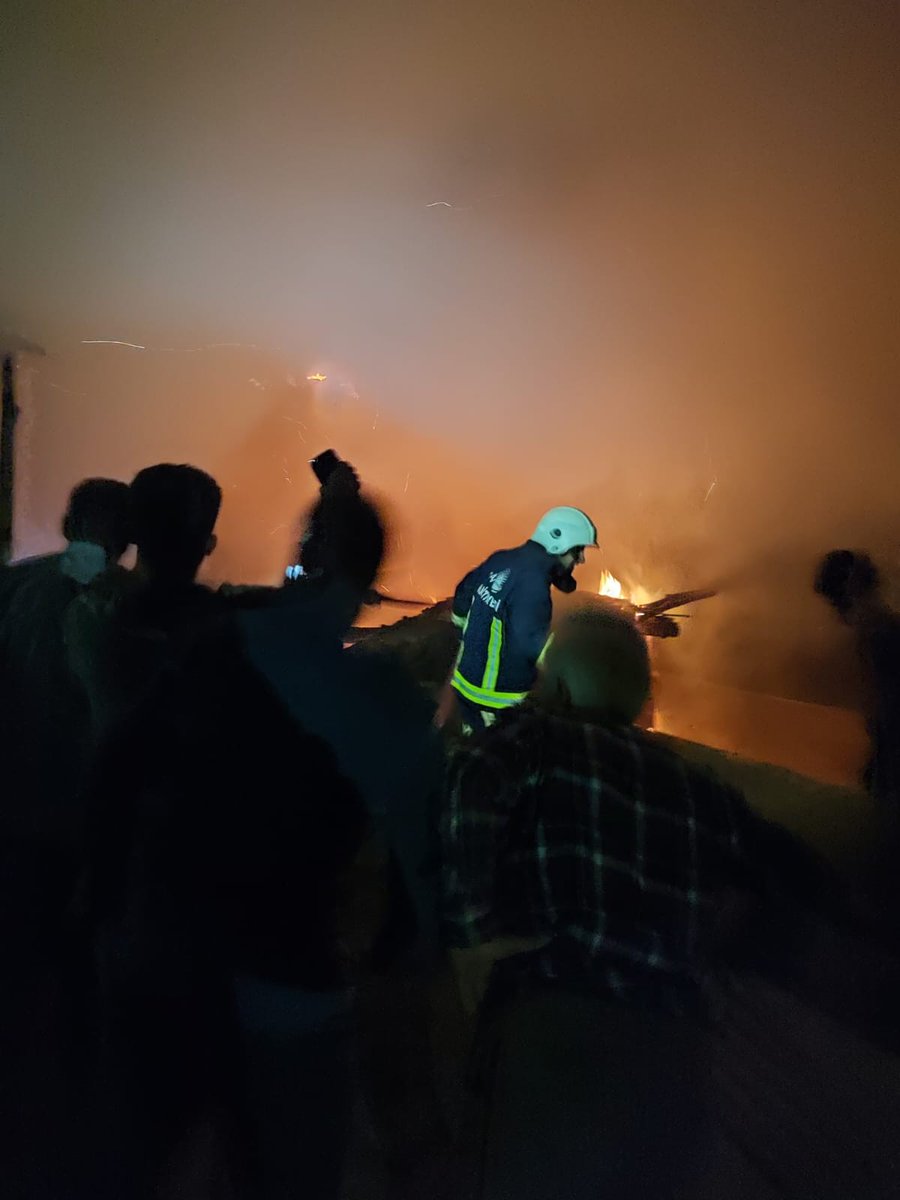 van65haber's tweet image. Bahçesaray'da 3 ev yandı
van65haber.com/bahcesarayda-3…
#bahçesaray #yangın #3ev