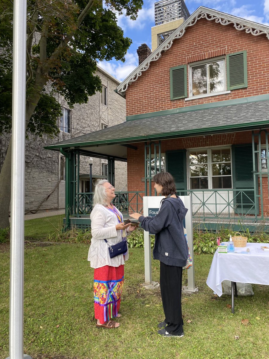 KuiackTodd's tweet photo. Nidànis Kimiwankwe becomes the first female from our family to go to University. She starts in a good way with a smudge. #QuARMS #Queenshealth #Indigenous #Committmentscholarship grateful for @WabanoHealth https://t.co/I4OZ2CueQI