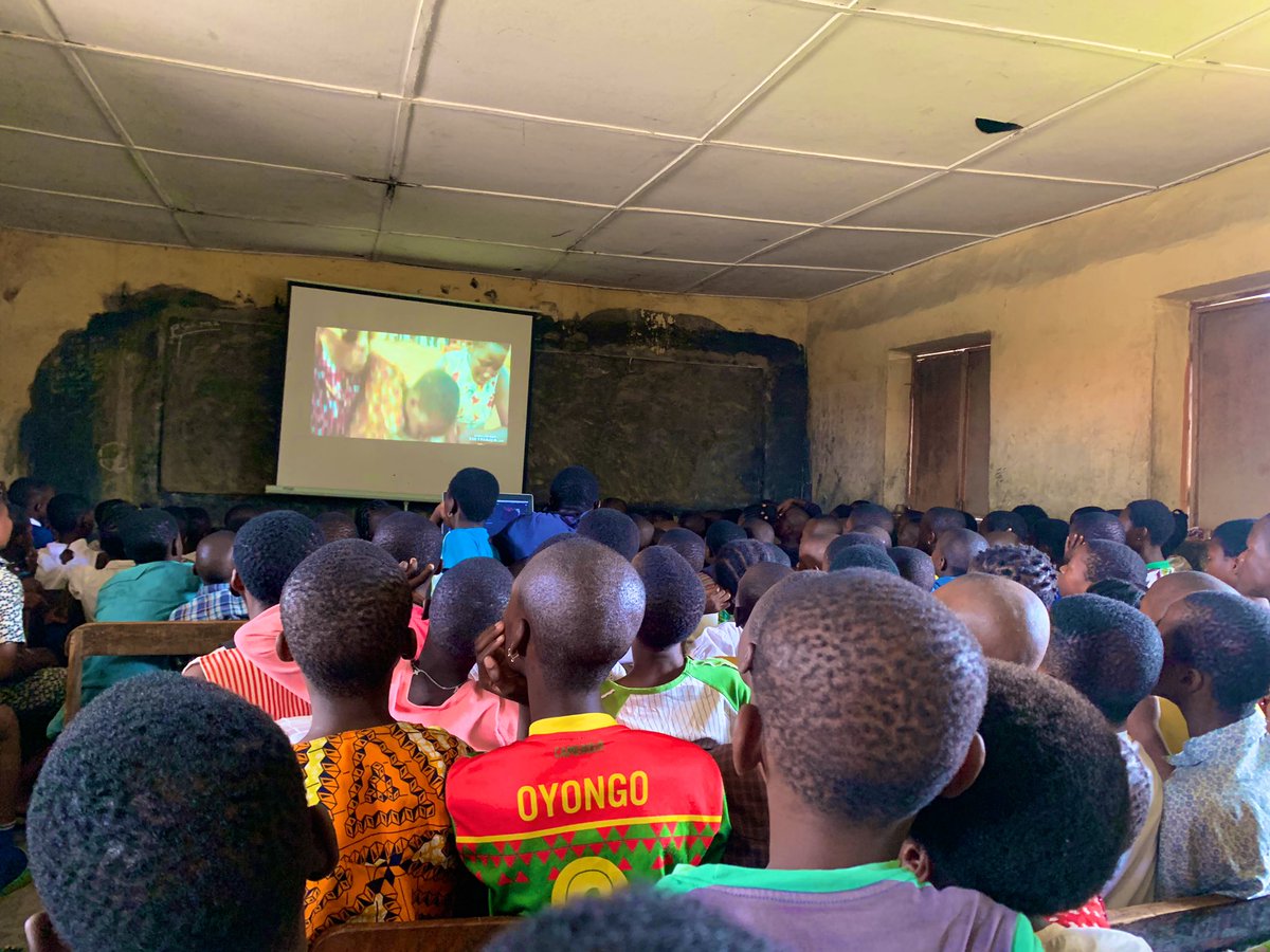 Yesterday, being the Movie Day at the free summer project we are running for slum kids in my LGA, we thrilled them with ‘Queen of Katwe’,an intriguing movie that centers around the inspiring life of Phiona. She never allowed daunting societal odds tie her down.#BPF #Slumproject