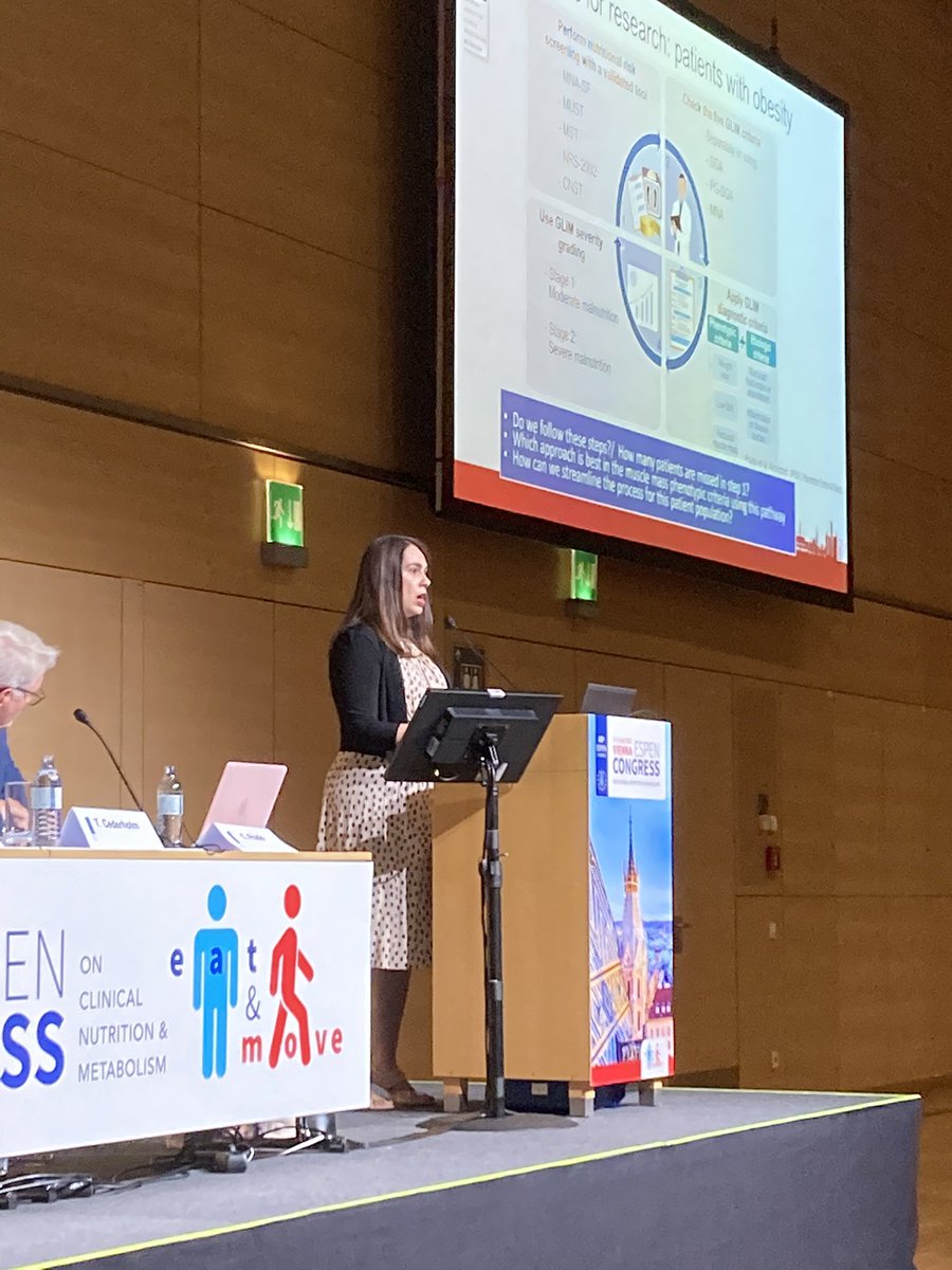 AlisonCulkin's tweet photo. @DrCarlaPrado on the use of calf circumference to identify malnutrition in patients with obesity. Easy to do compared to other methods @BDA_PENG @ESPENorg #espen2022 https://t.co/5J51qCGLwh