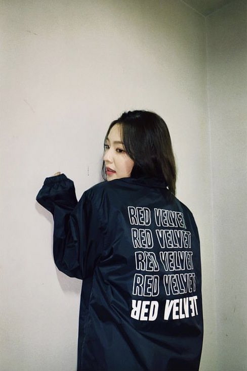 jenrenethinker's tweet photo. #제니 #JENNIE #아이린 #IRENE https://t.co/7gaeziwxVW