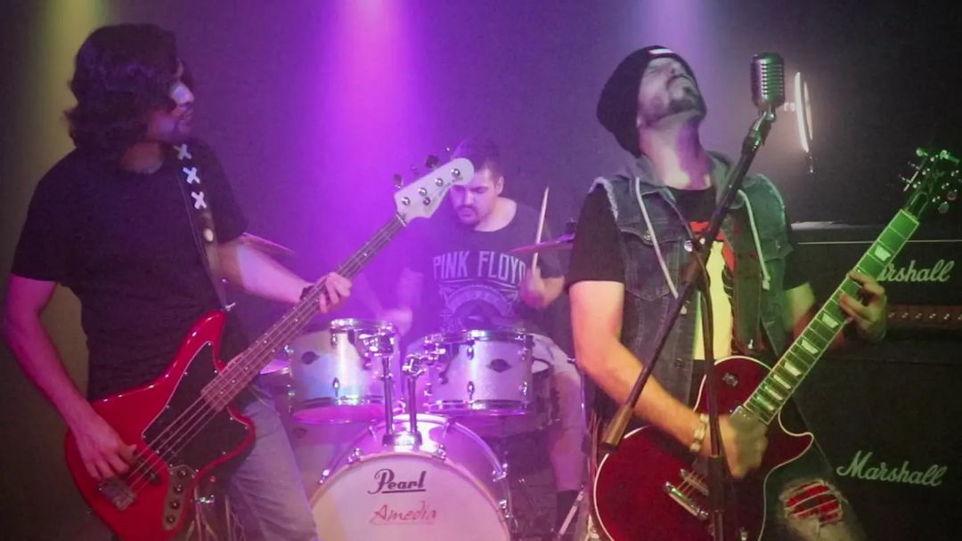 PermadeathMetal's tweet photo. ¡Permamuertos, os compartimos unas imágenes de nuestro nuevo videoclip, Corazón de Metralla! https://t.co/9K2ShUHJnv