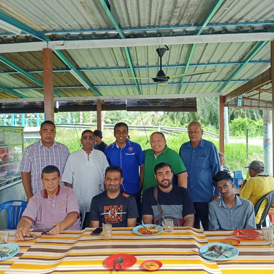 pmnegeri9_'s tweet photo. SABTU / 3 Sept 2022

Tahniah kepada penyelaras Dun Labu yang menganjurkan program Sarapan Pagi bersama masyarakat India di Labu pagi ini.

Program juga di hadiri oleh Ketua Negeri, ahli-ahli Pejuang dan Pejuanita Muda Negeri Sembilan. https://t.co/kxgh6lrIYb
