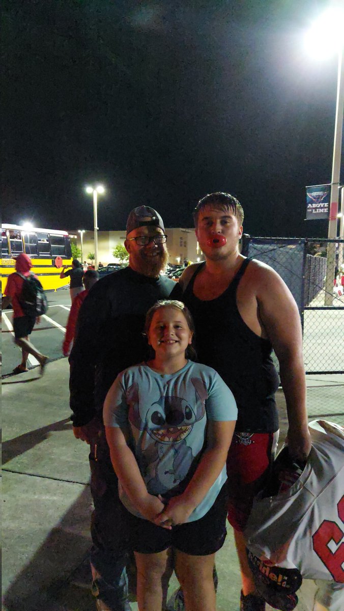 MelissaMeeks5's tweet photo. @AlphonsoFreeney thank you coach for what you are doing!  These wins are putting our team name in the lime light, it's waking up a small towns excitement that was lost, its the future of our children!  Thank you for believing and pushing these kids to be better! https://t.co/elZo0HuArc