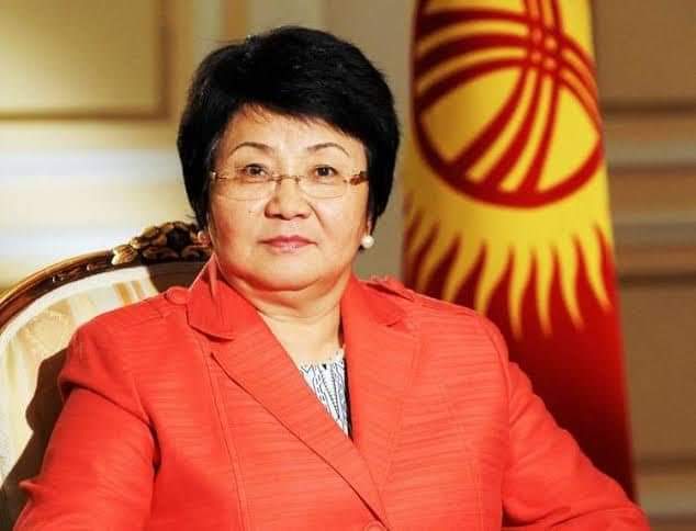 Sharifi1Khal's tweet photo. Afganistan çok özel bir misafiri var
Roza İsakovna Otunbayeva Birleşmiş Milletlerin Afganistan özel temsilcisi olarak atandı. Hayırlı uğurlu olsun. Umarım 🇦🇫 çok güzel ve kalıcı hizmetler verecektir. Ayrıca bir Türk Dünyası Taraftarı olarak çok sevindim. Başarılar Dilerim 👏 https://t.co/uX02LTeDbm