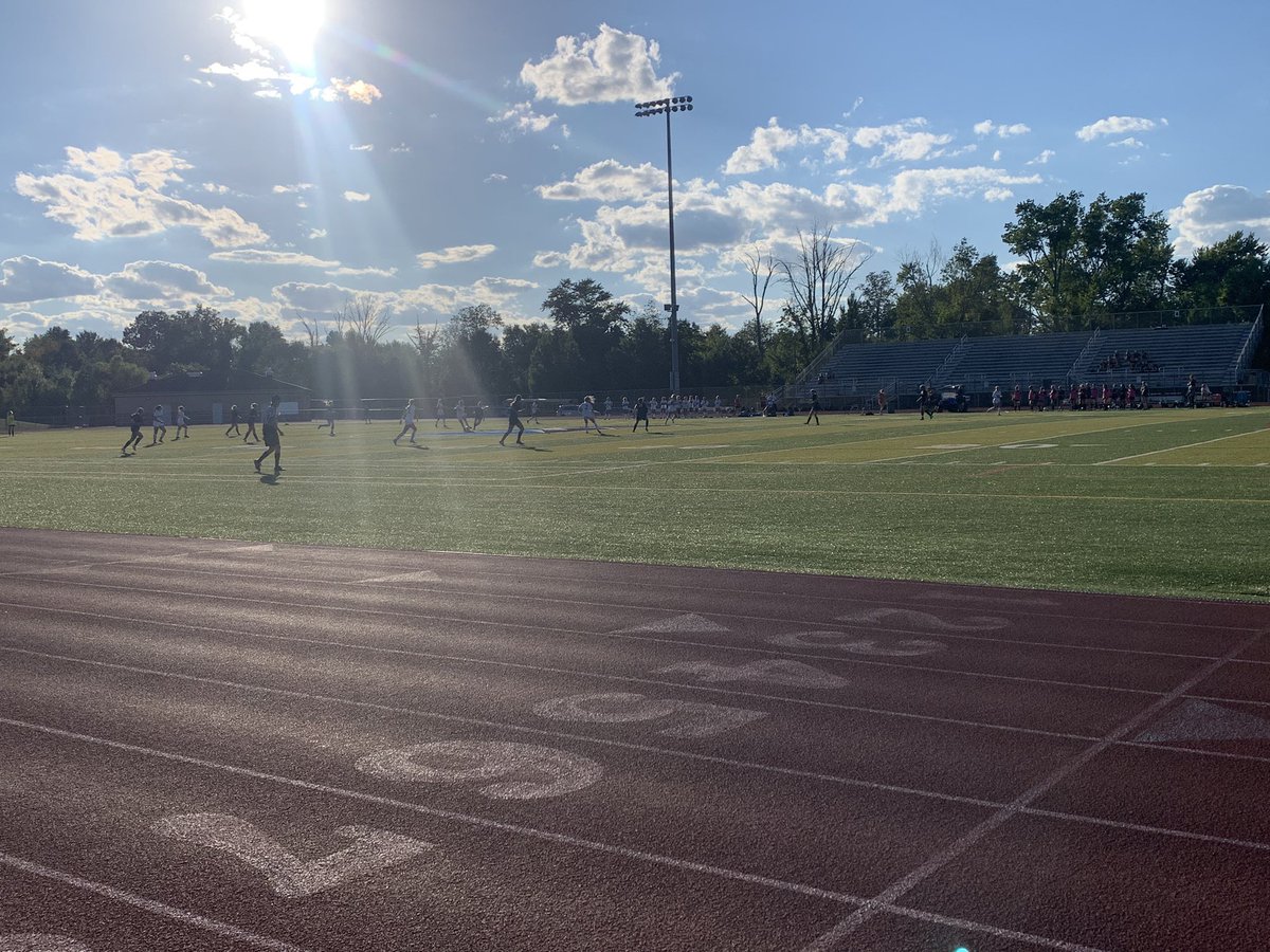 It was so great being able to watch current and former students play a sport they love and show my support! #CBSouthSoccer <a href="/MissNolanHPE/">Ms. Nolan</a> <a href="/CBUnamiMS/">Unami Middle School</a>