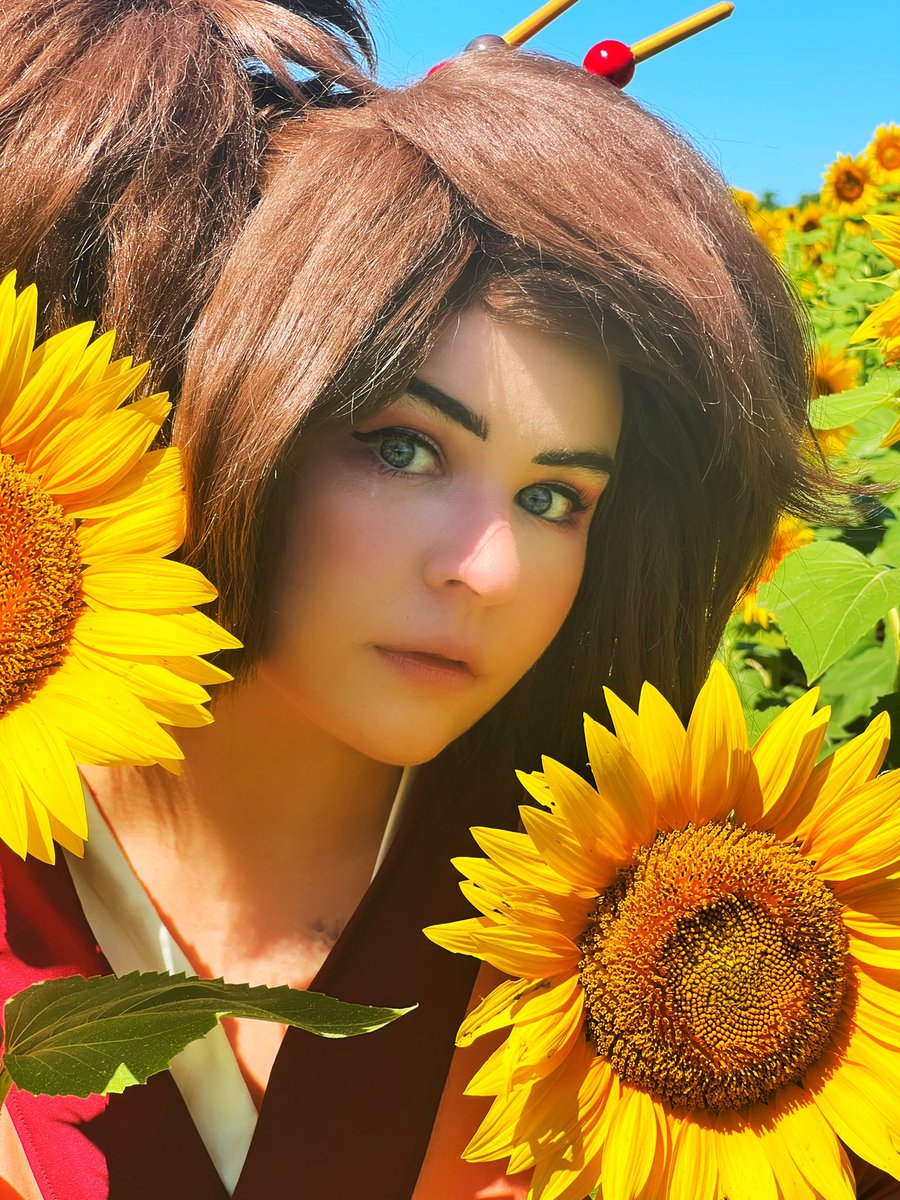 MomoBunCos's tweet photo. 🌻✨Fuuuuuuuuuuu✨🌻
.
.
.
Wig: @epiccosplay Phoebe in medium brown
📸: @buncombeprod https://t.co/lnCltz6INC