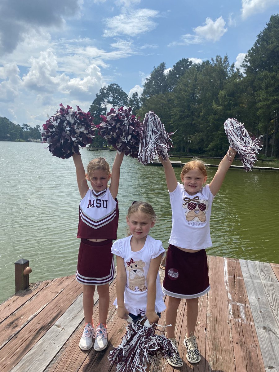 MidgeDavis2000's tweet photo. @MaroonMemories Ready for tailgating and MSU Football 🏈 https://t.co/BeDOv3qj0d