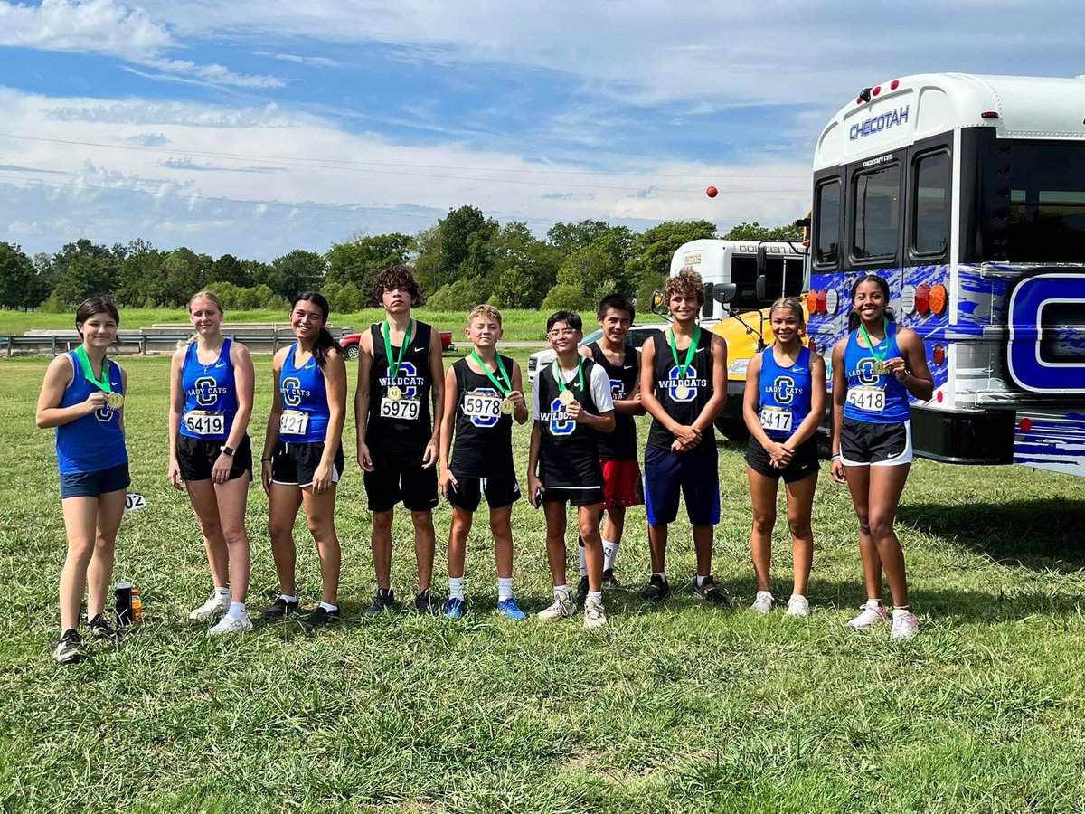 AiyanaBrewer's tweet photo. First XC meet of sophomore year with a time of 7:46 and medaling at 15th place! Lots of room left to grow and build my endurance even more for basketball season! #classof2025 #conditioning #sophomoreyear #ladycats #alwaysworking https://t.co/BOw2i23OxX
