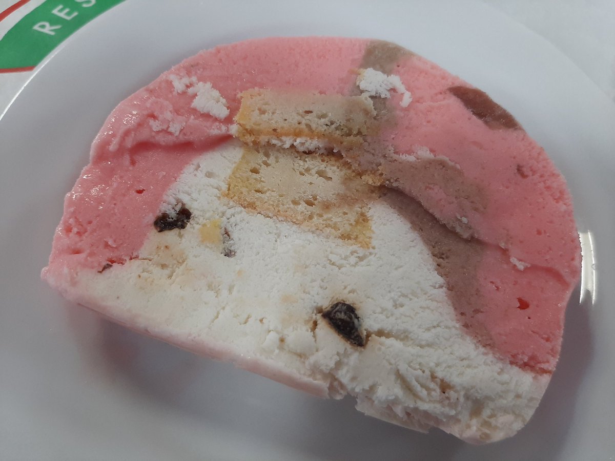 rodpma's tweet photo. AÑOS de no probar esto: Cassata.
#Exquisitez https://t.co/syAmEPhuXw