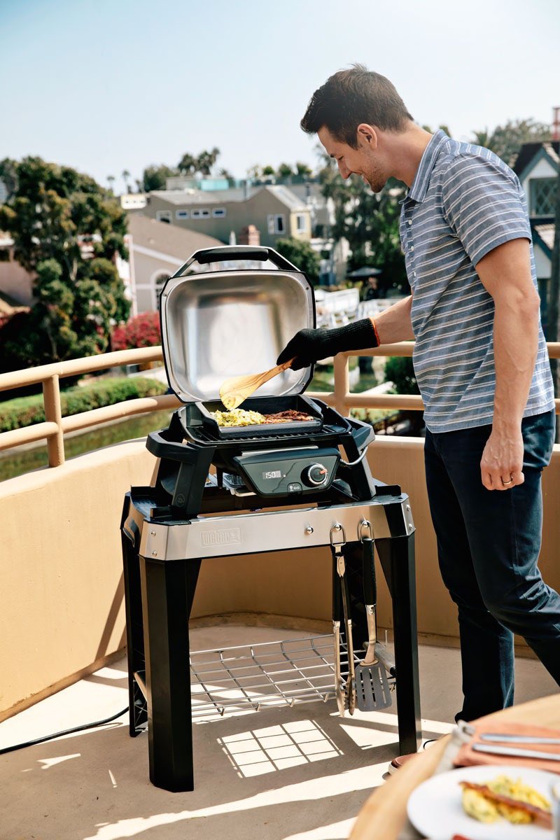 😁 Septiembre, sábado, terraza y una buena barbacoa en casa. ¿Qué más se puede pedir? 🔥😋

#BarbacoaSevilla #Weber #barbacoa #bbq