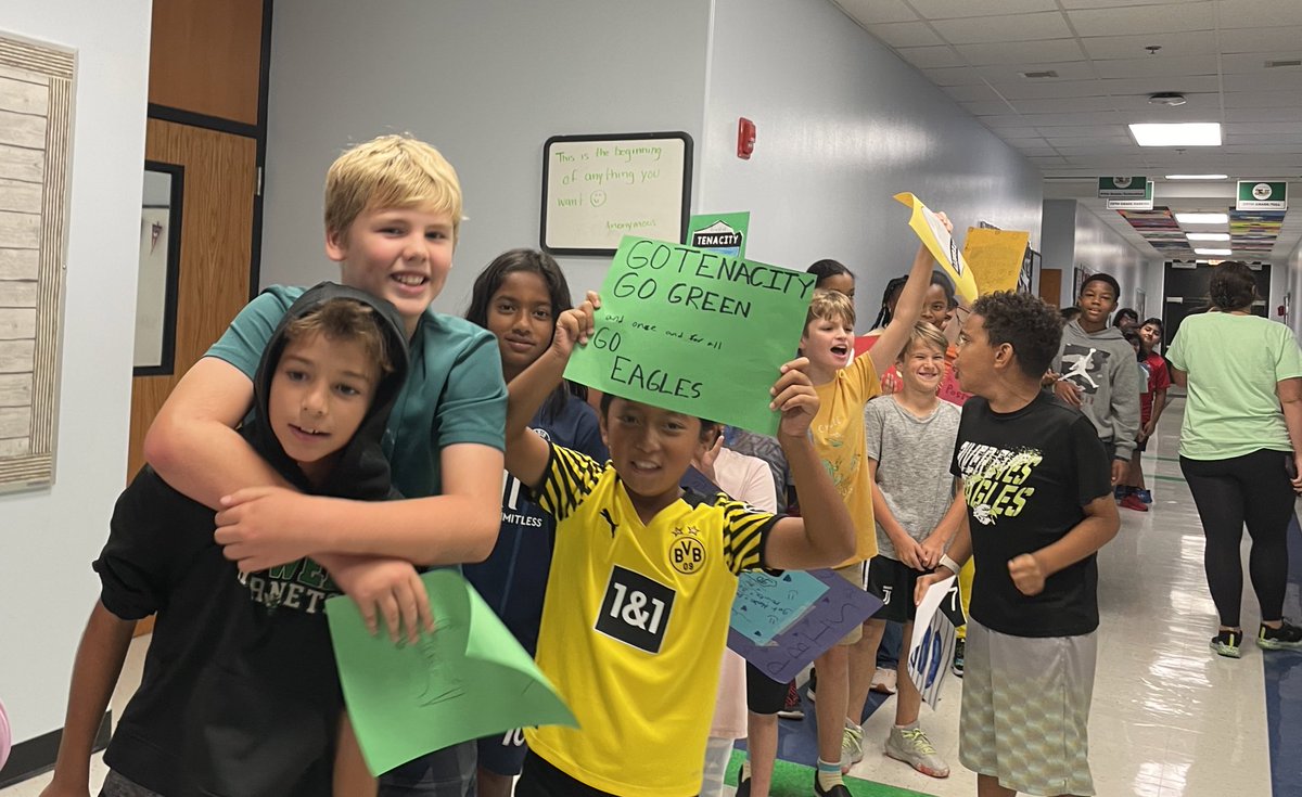 Mrs. Schechter tweet media