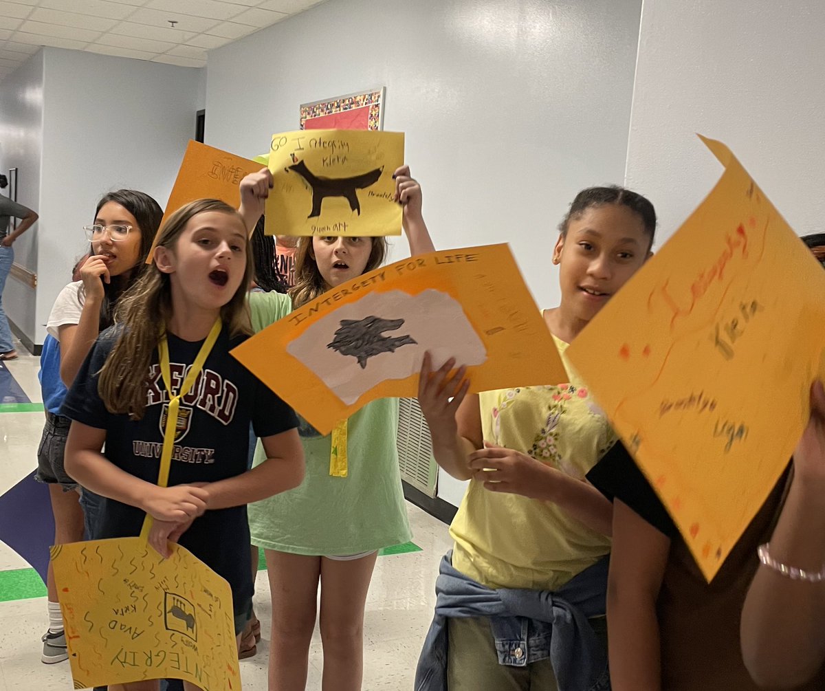 Mrs. Schechter tweet media