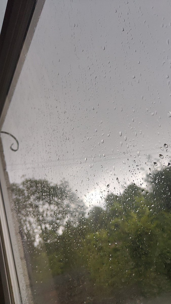 BombsandBubbles's tweet photo. Well I'm glad it wasn't like this at the market... ☔🌧️☔🌧️

It was a good day overall and I'm glad I've missed the rain! 

We still have some deals on our Facebook Market @atsscollective

#MHHSBD #CraftBizParty #SBS #StallDay #Market https://t.co/2XWB4YPQar