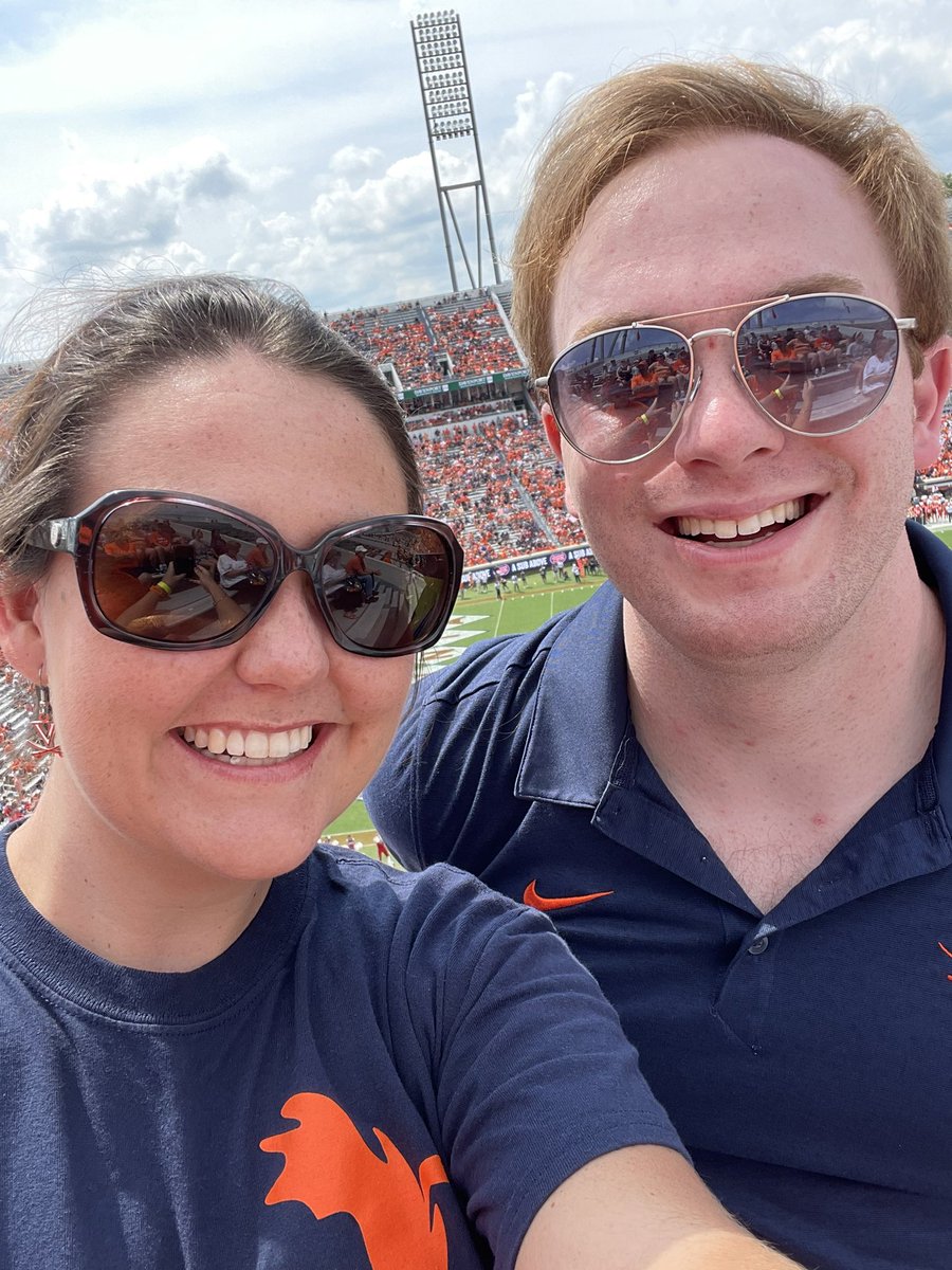 runningmann17's tweet photo. Two Alumni back to shout #GoHoos https://t.co/E27lpBt2bA