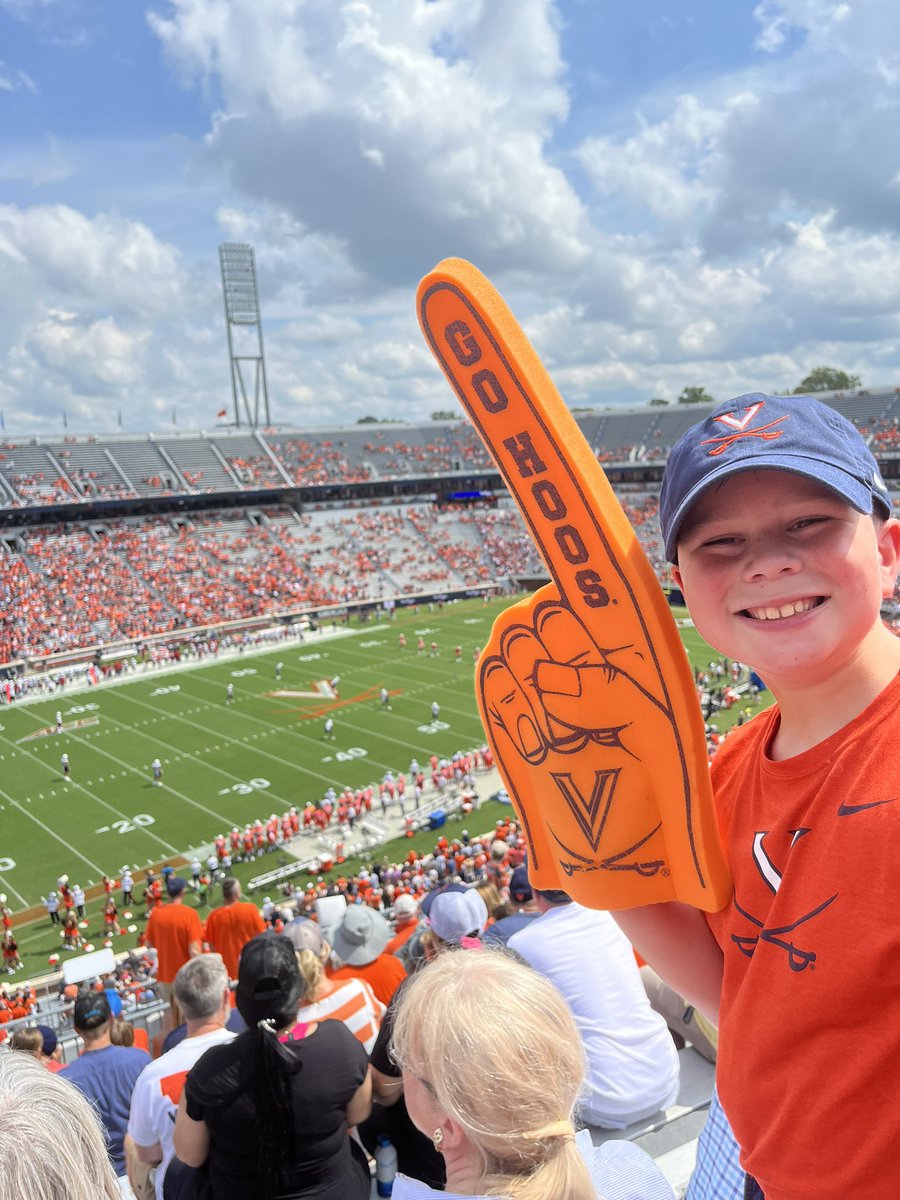 Betsy_DW's tweet photo. So good to be back! #GoHoos https://t.co/8dC1yDJEZT