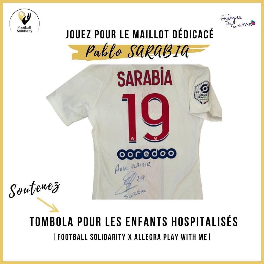 N’hésitez pas à soutenir l’association <a href="/Footsolidarity/">Football Solidarity</a> et de tentez de gagner l’un des maillots signés par les joueurs du PSG. 

Les fonds financeront des activités pour des adolescents malades qui résident dans plusieurs hôpitaux à Paris et à Lille. 

👉 helloasso.com/associations/f…