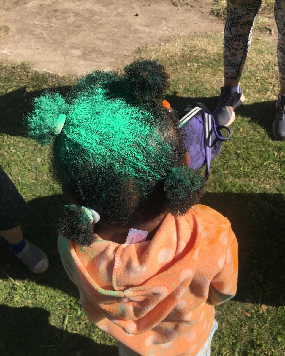 Khabonina_Q's tweet photo. Today was everything…because beautiful moments are made up of these bits &amp; pieces ❤️
#ColourRun 📍🏃‍♀️☀️👌🏾
#Matt #Kerryn #Lwa #Mommy https://t.co/TNbU87Em7a