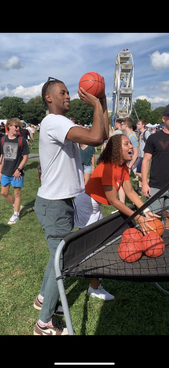 Triumph_NIL's tweet photo. Thanks to @PedullaSean and Darius Maddox for a great day at Gobblerfest with @cmgdowntown. #hokiesmbb #cmgleasing https://t.co/QyEEDACfKN